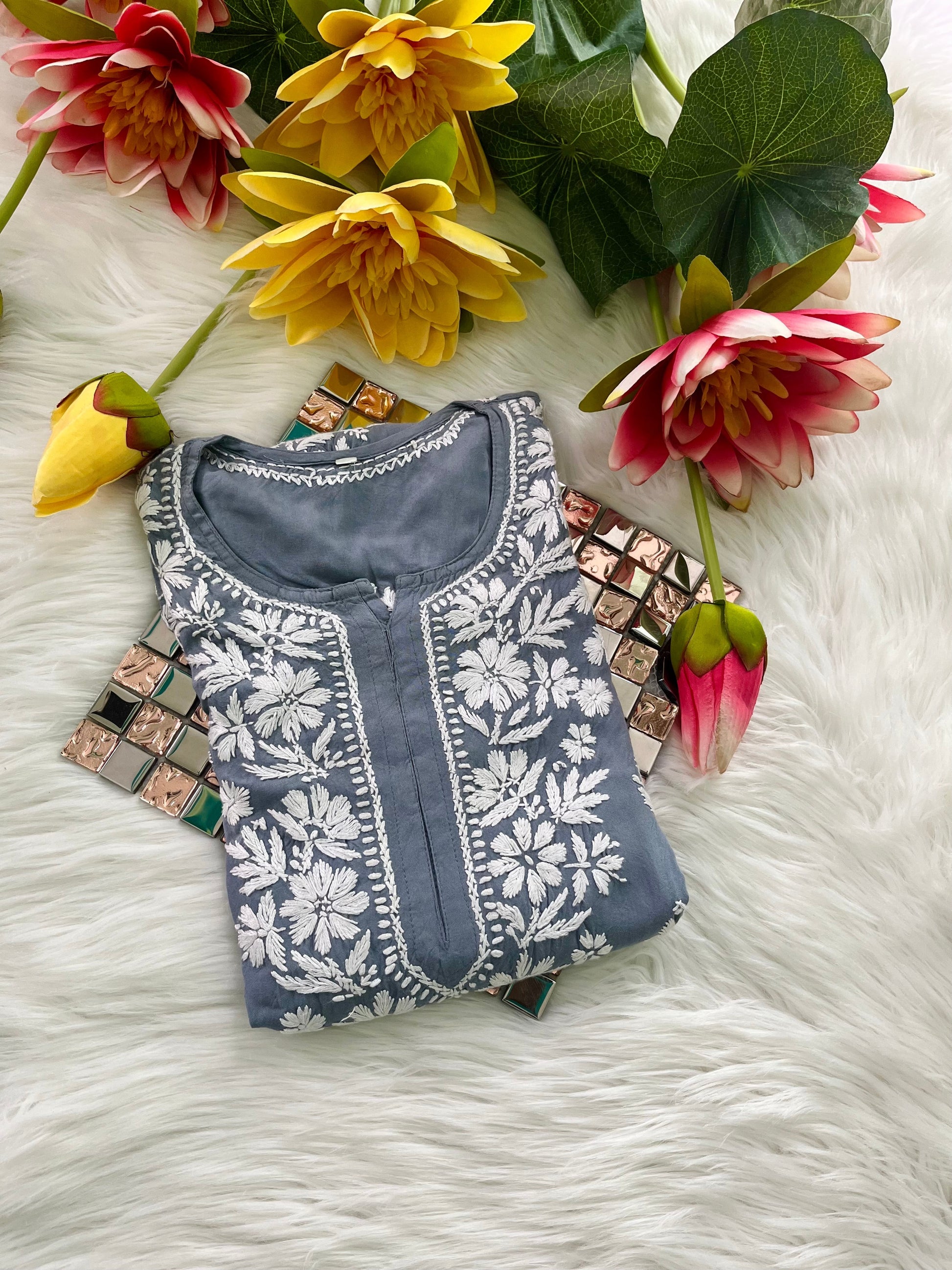 Zahra Rayon Kurti - Chikan Diaries