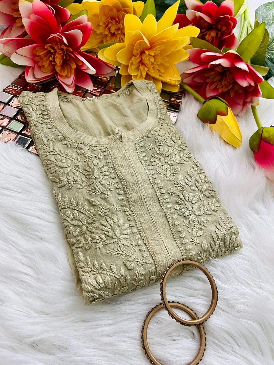Saanvi Viscose Ghaspatti Kurti - Chikan Diaries